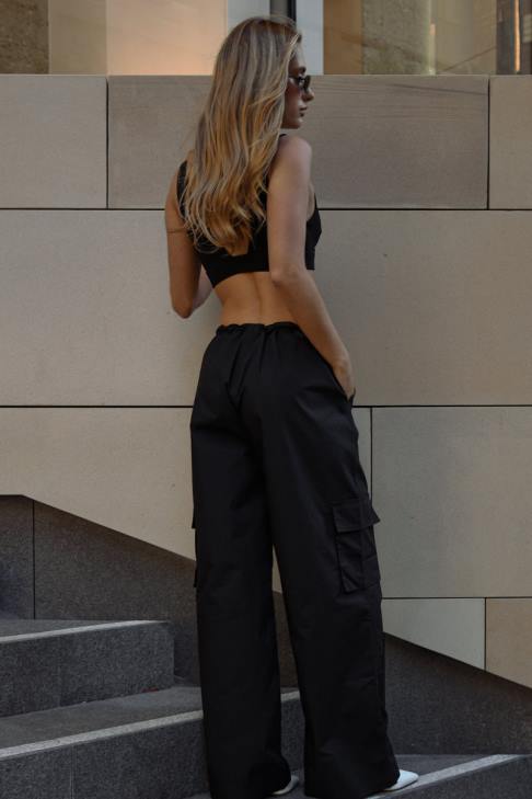 Meshki Amara Fallschirmhose Schwarz Kleidung 060V1592