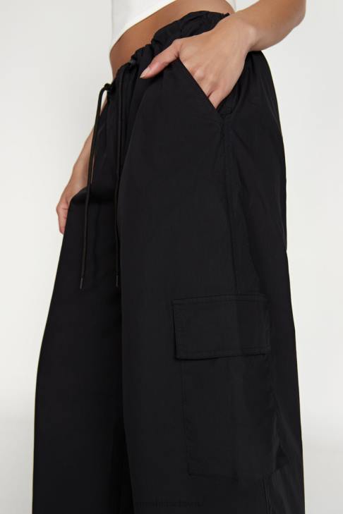 Meshki Amara Fallschirmhose Schwarz Kleidung 060V1592