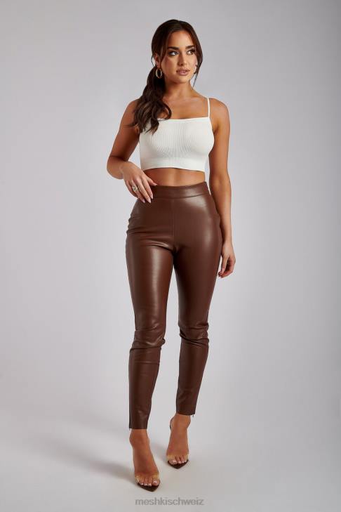 Meshki Shayla Skinny-Hose aus Kunstleder mit Schlitz Schokolade Kleidung 060V1339