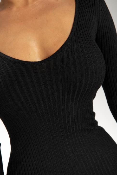 Meshki Nina langärmliges Strick-Midikleid Schwarz Kleidung 060V308